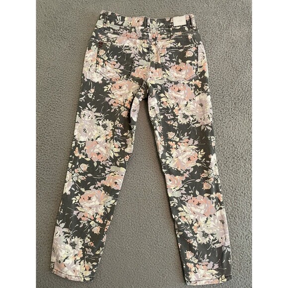 BDG Jeans Womens 27 Gray Pink Mom Jean High Rise Denim Cropped Floral 27X28 - Picture 5 of 9